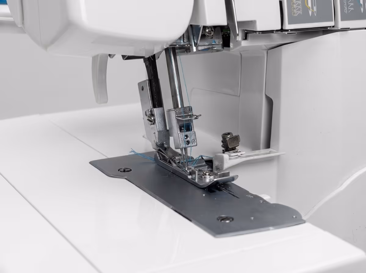 Yamata 560 Pro — Dettaglio area di cucito